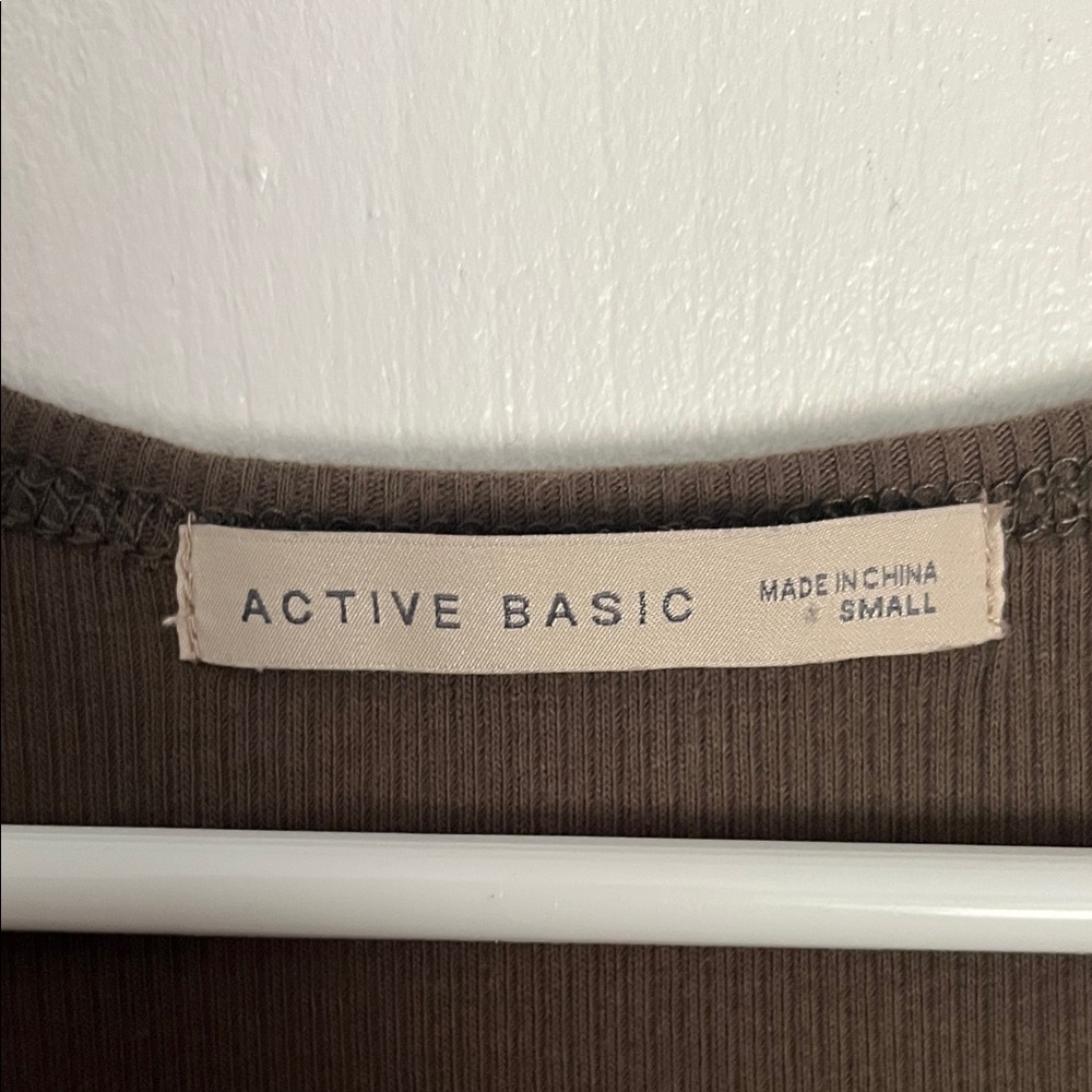 Active Basic Green Tank Top - Picture 2 of 5
